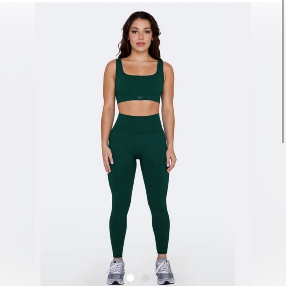 MATCHING SET ACTIVE MOJITO TOP AND LEGGINGS